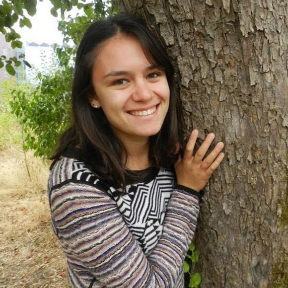 Meet your Posher, Madison - Picture 1 of 1